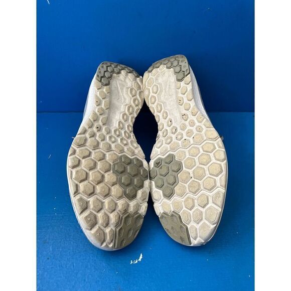 Nike Women Shoe FS Lite Run 4 Premium  Athletic Sneaker Pre Owned size 11 women - Picture 5 of 6
